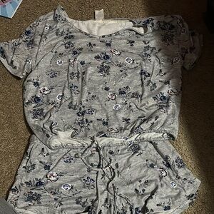 Lucky Brand Gray Floral Pajama Set
